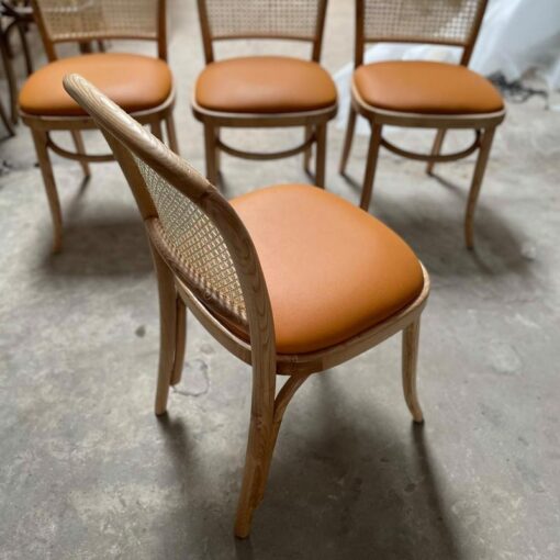 ghe thonet 811 3